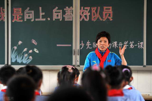 从目前的情况来看，瓜迪奥拉应该不会阻止菲利普斯离队，后者加盟曼城后的表现不如预期，瓜帅希望尽快为其找到解决方案。